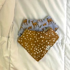 Copper Pearl Deer bibs.